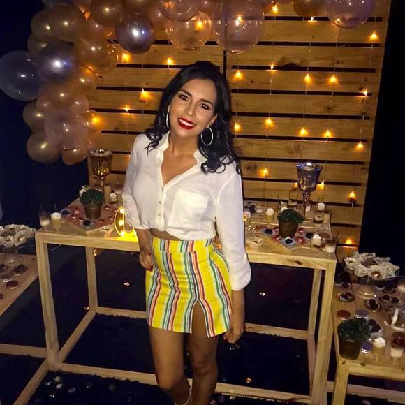 Meet your Posher, Pamela - Picture 1 of 1